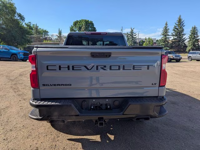 2024 Slate Gray Metallic Chevrolet Silverado 1500 LT Trail Boss 4X4 Truck