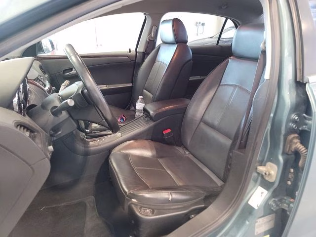 2009 Green Chevrolet Malibu LTZ FWD Sedan
