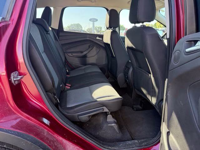 2017 Ruby Red Metallic Tinted Clearcoat Ford Escape SE 4X4 SUV