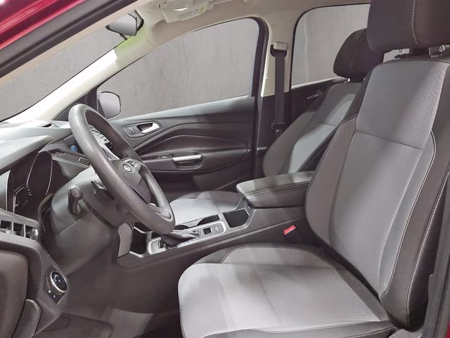 2017 Ruby Red Metallic Tinted Clearcoat Ford Escape SE 4X4 SUV