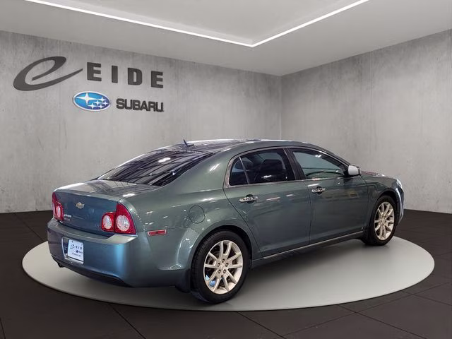 2009 Silver Moss Metallic Chevrolet Malibu LTZ FWD Sedan