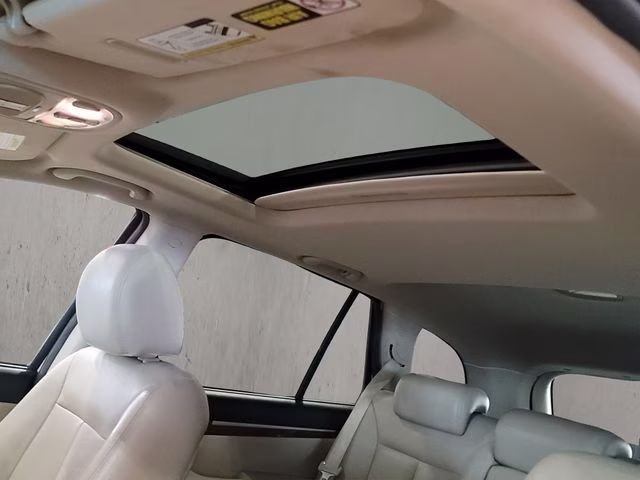2008 Powder White Pearl (PIO) Hyundai Santa Fe SE AWD SUV