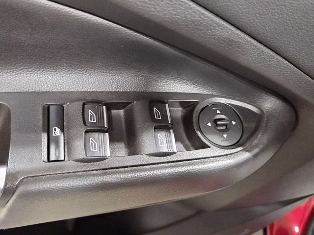 2017 Ruby Red Metallic Tinted Clearcoat Ford Escape SE 4X4 SUV
