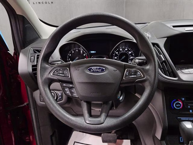 2017 Ruby Red Metallic Tinted Clearcoat Ford Escape SE 4X4 SUV