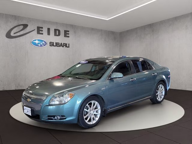 2009 Silver Moss Metallic Chevrolet Malibu LTZ FWD Sedan