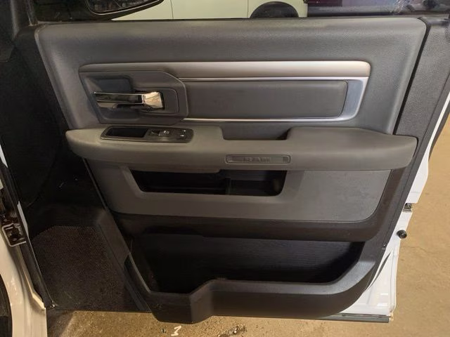 2013 Bright White Clearcoat Ram 1500 Big Horn 4X4 Truck