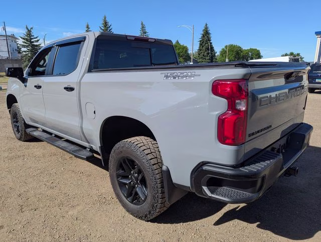 2024 Slate Gray Metallic Chevrolet Silverado 1500 LT Trail Boss 4X4 Truck