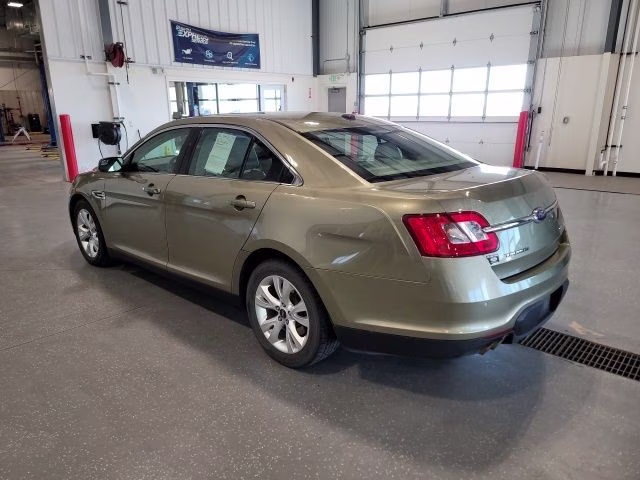 2012 Green Ford Taurus SEL AWD Sedan