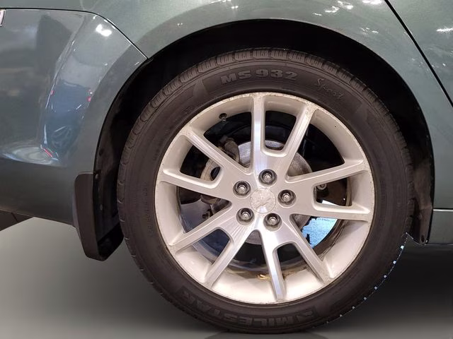 2009 Silver Moss Metallic Chevrolet Malibu LTZ FWD Sedan