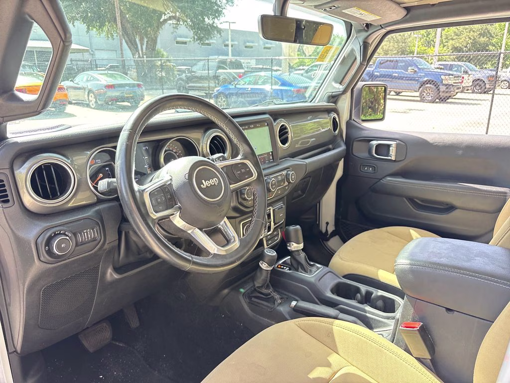 2021 Bright White Clearcoat Jeep Wrangler Unlimited Sahara 4X4 SUV