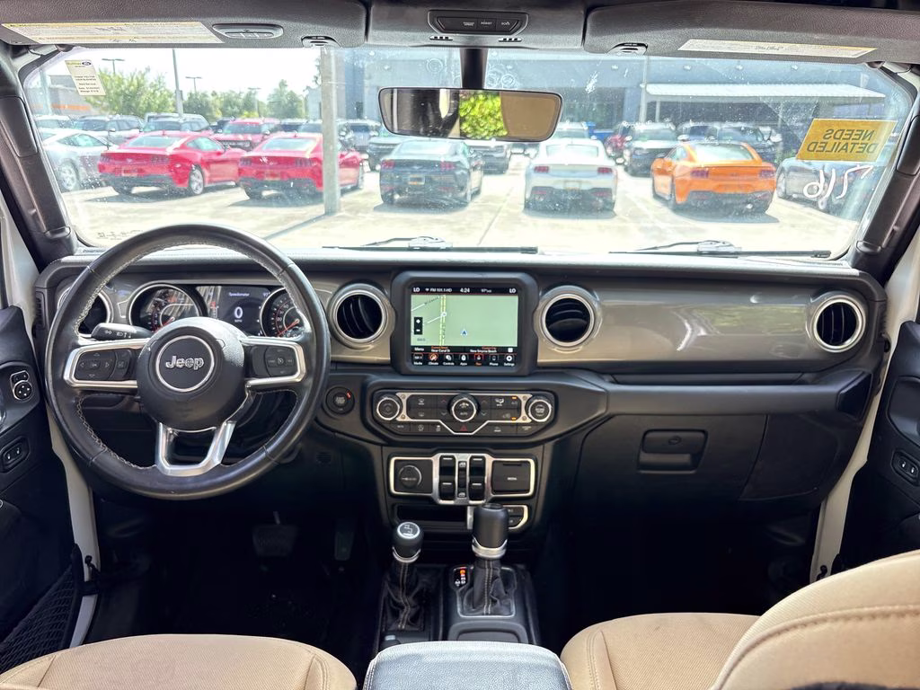 2021 Bright White Clearcoat Jeep Wrangler Unlimited Sahara 4X4 SUV