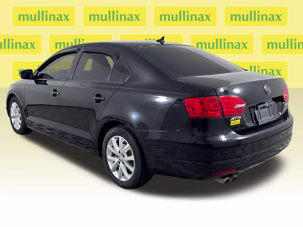 2012 Deep Black Metallic Volkswagen Jetta 2.5L SE FWD Sedan
