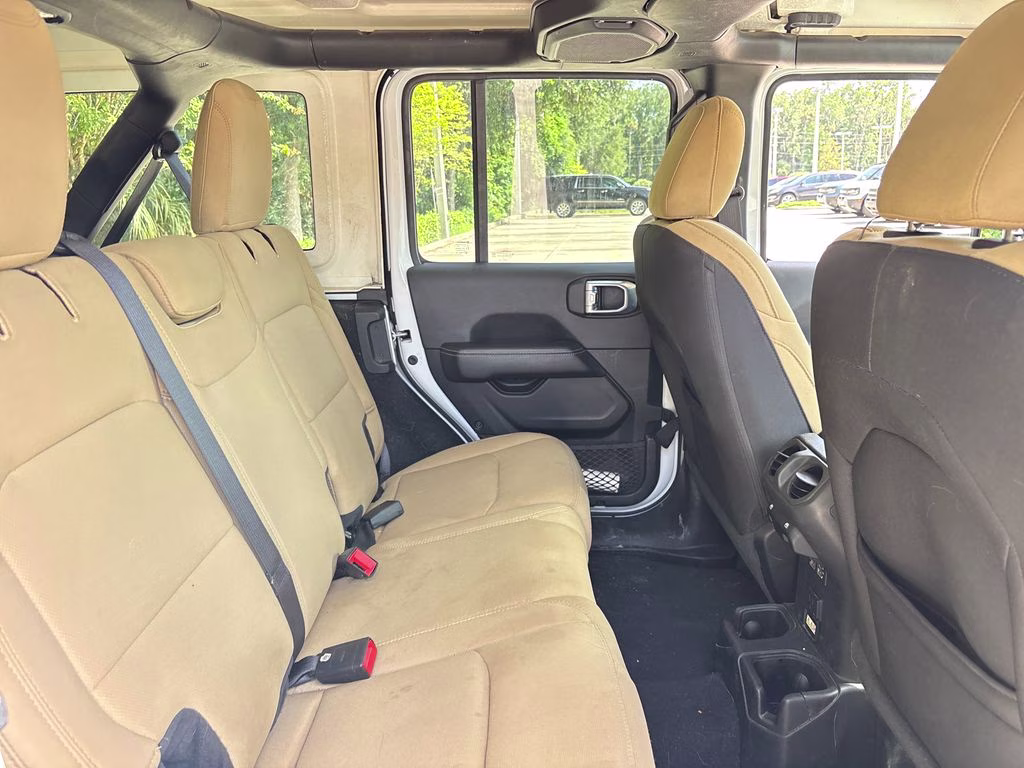 2021 Bright White Clearcoat Jeep Wrangler Unlimited Sahara 4X4 SUV