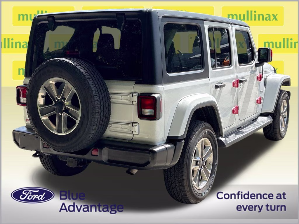 2021 Bright White Clearcoat Jeep Wrangler Unlimited Sahara 4X4 SUV