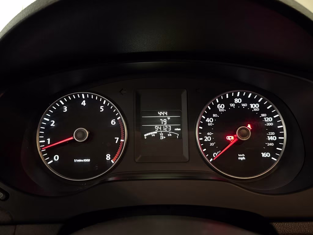 2012 Deep Black Metallic Volkswagen Jetta 2.5L SE FWD Sedan