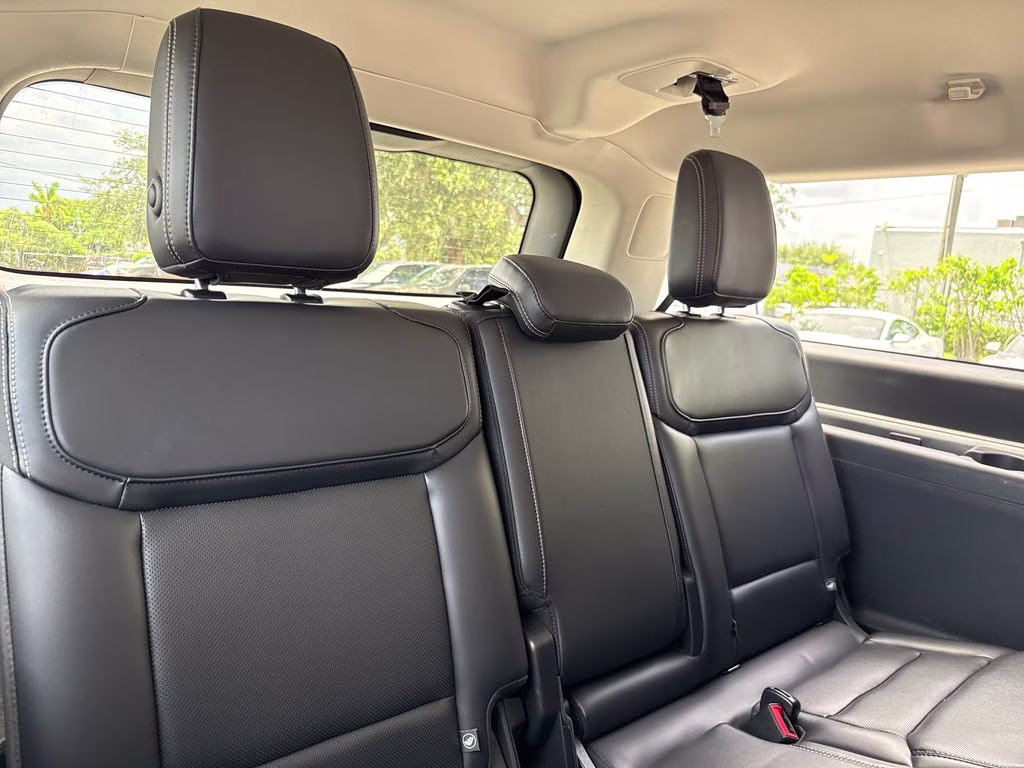 2025 Agate Black Metallic Ford Expedition Max Platinum 4X4 SUV