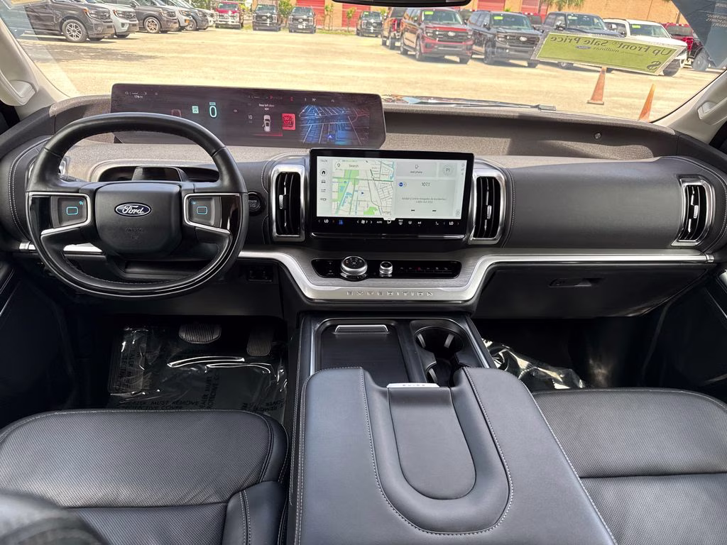 2025 Agate Black Metallic Ford Expedition Max Platinum 4X4 SUV
