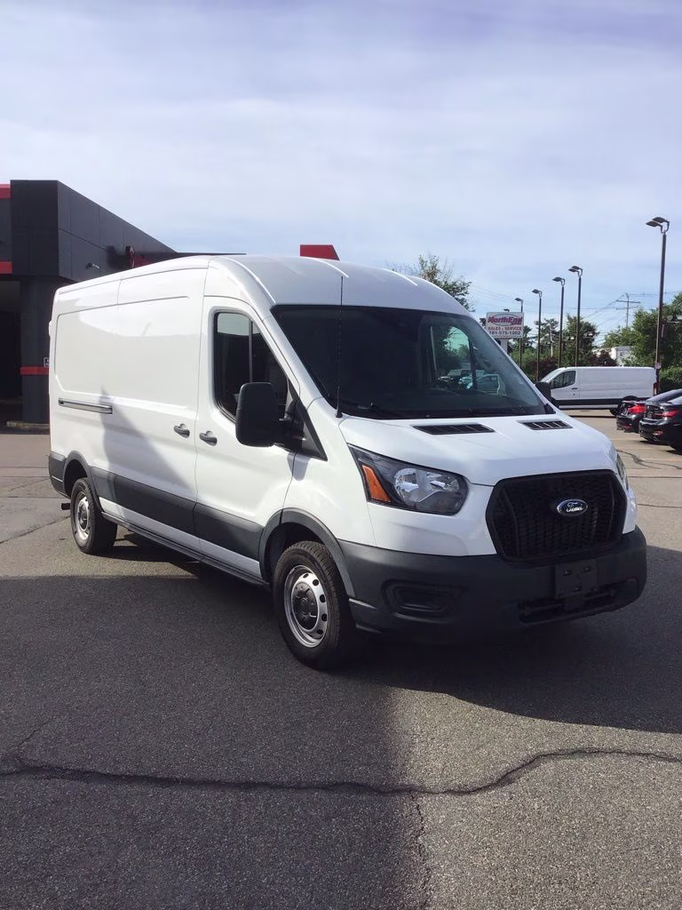 2022 Oxford White Ford Transit-250 Base RWD Van