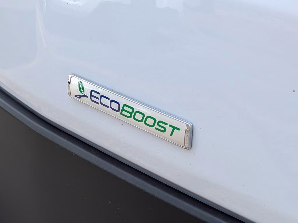 2022 Oxford White Ford Transit-250 Base RWD Van