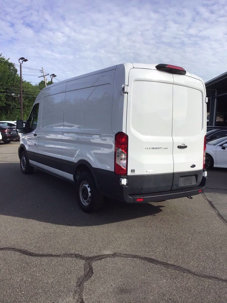 2022 Oxford White Ford Transit-250 Base RWD Van