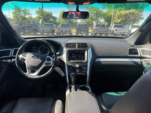 2015 Deep Impact Blue Metallic Ford Explorer XLT 4X4 SUV