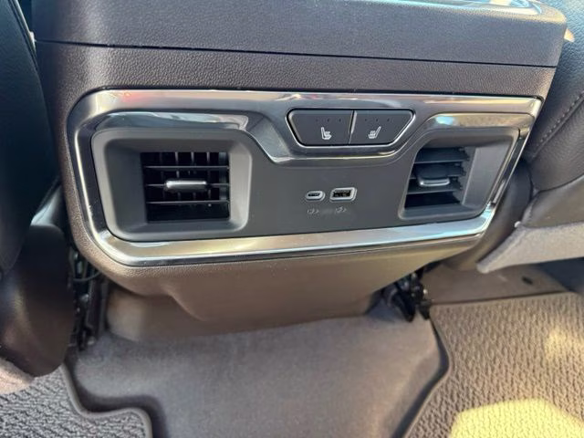 2024 White Frost Tricoat GMC Sierra 1500 Denali 4X4 Truck