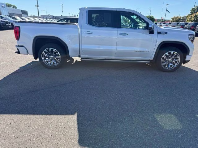 2024 White Frost Tricoat GMC Sierra 1500 Denali 4X4 Truck