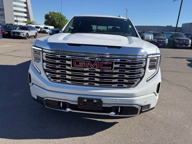 2024 White Frost Tricoat GMC Sierra 1500 Denali 4X4 Truck