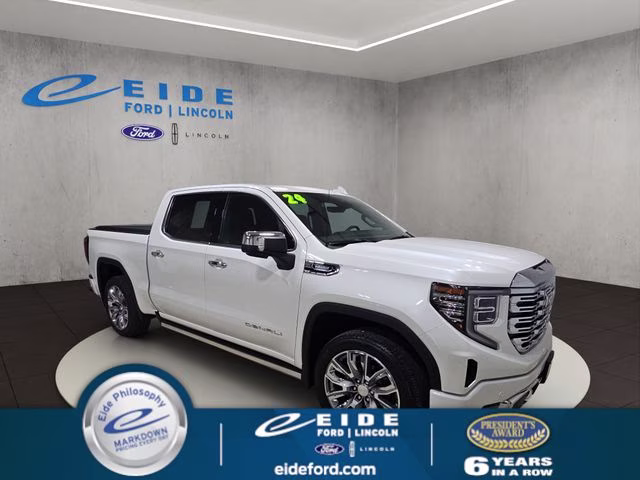 2024 GMC Sierra 4WD Crew Cab Short Box Denali's photo