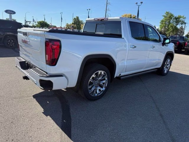 2024 White Frost Tricoat GMC Sierra 1500 Denali 4X4 Truck