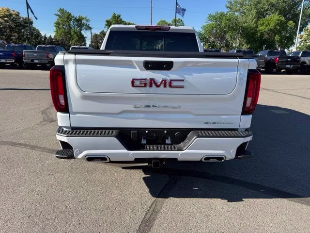 2024 White Frost Tricoat GMC Sierra 1500 Denali 4X4 Truck