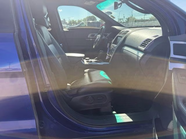 2015 Deep Impact Blue Metallic Ford Explorer XLT 4X4 SUV