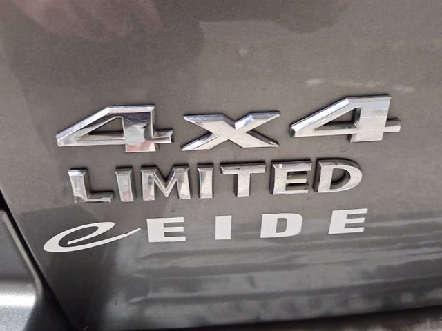 2008 Mineral Gray Metallic Clearcoat Jeep Grand Cherokee Limited 4X4 SUV
