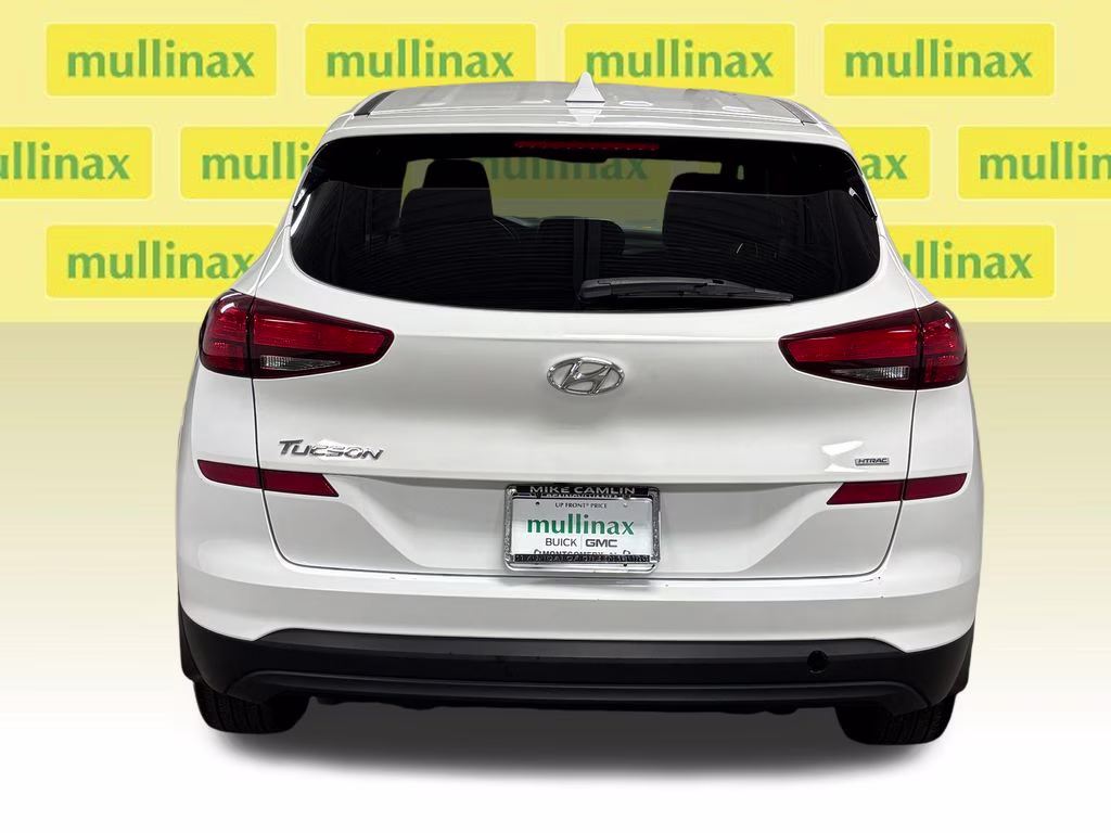 2019 Dazzling White Hyundai Tucson SE AWD SUV
