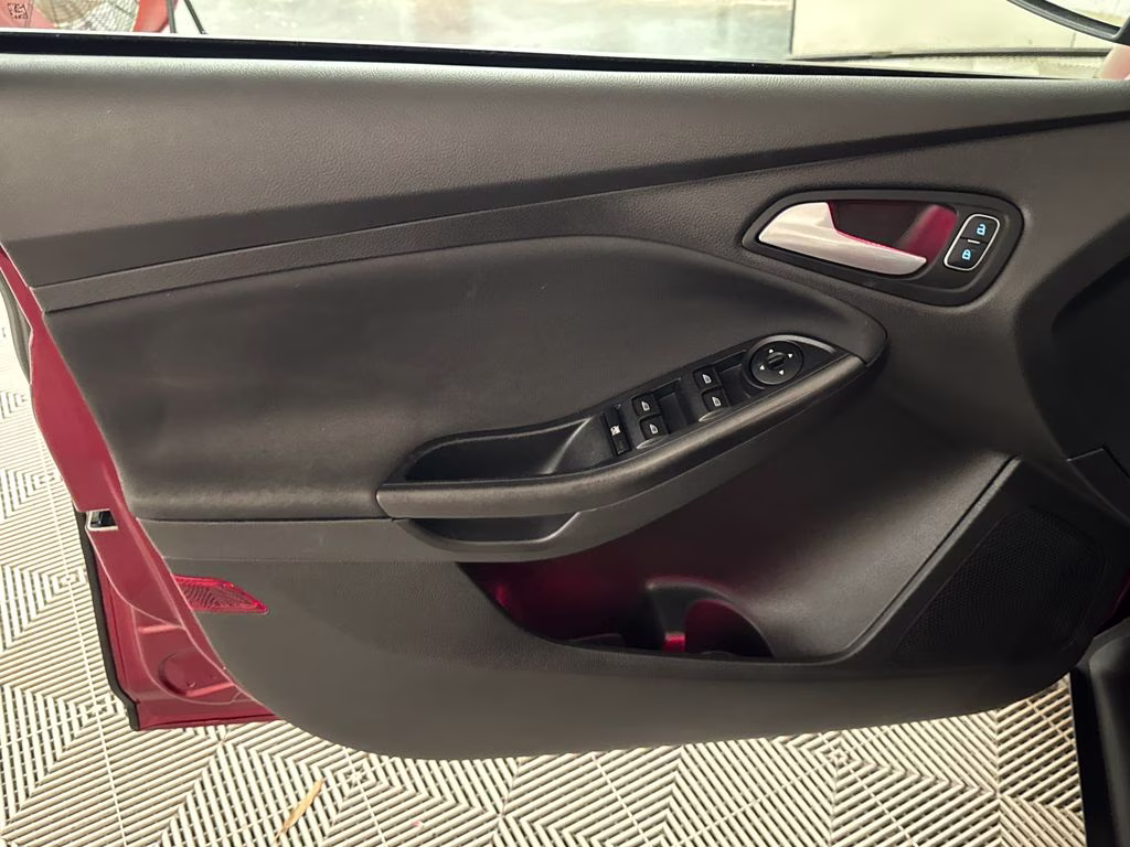 2017 Ruby Red Metallic Tinted Clearcoat Ford Focus SEL FWD Hatchback