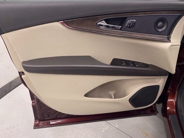 2016 Bronze Fire Metallic Tinted Clearcoat Lincoln MKX Reserve AWD SUV