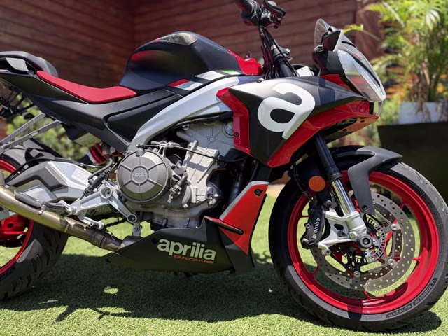 2021 BLACK Aprilia TUONO 660 CONCEPT BLACK