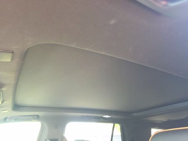 2024 Summit White GMC Yukon AT4 4X4 SUV