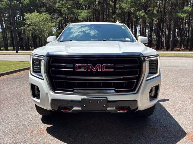 2024 Summit White GMC Yukon AT4 4X4 SUV