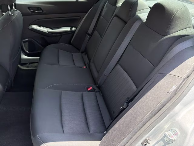2024 Brilliant Silver Metallic Nissan Altima 2.5 SV FWD Sedan