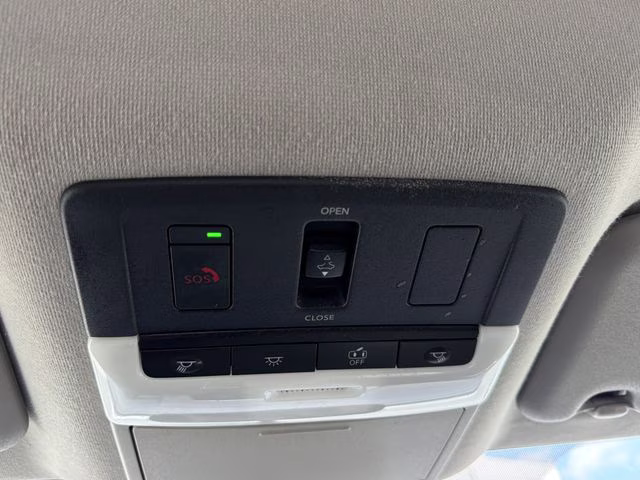 2024 Aspen White Tricoat/Super Black Nissan Sentra SR FWD Sedan