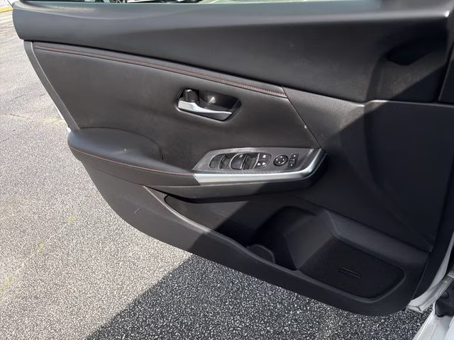 2024 Aspen White Tricoat/Super Black Nissan Sentra SR FWD Sedan