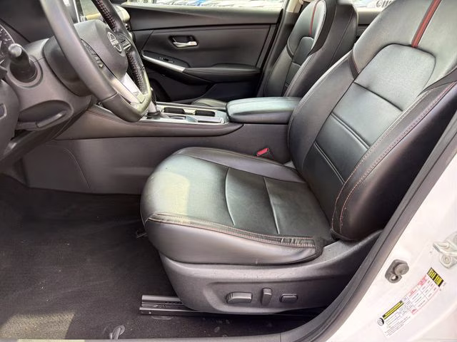 2024 Aspen White Tricoat/Super Black Nissan Sentra SR FWD Sedan