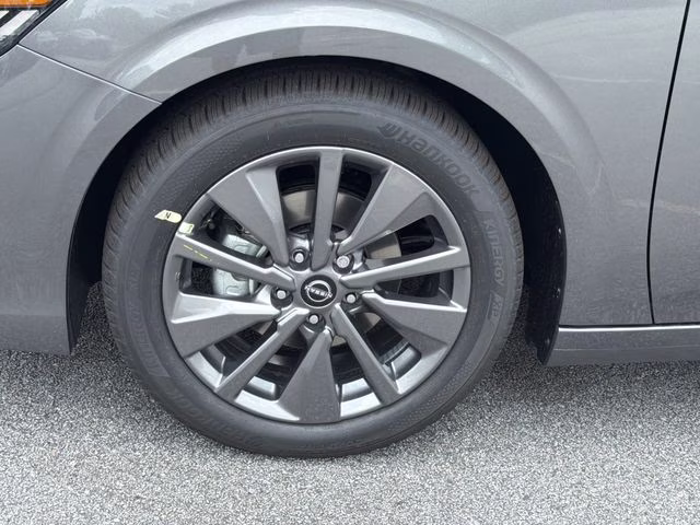 2026 Gun Metallic Nissan Sentra SL FWD Sedan