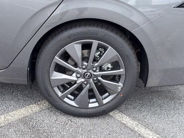 2026 Gun Metallic Nissan Sentra SL FWD Sedan