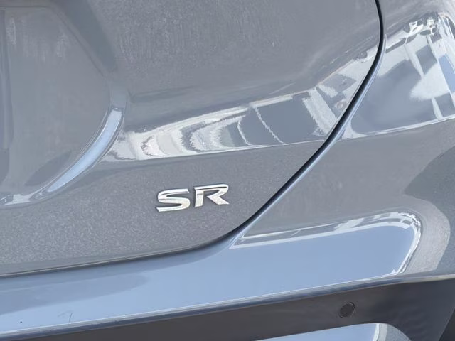 2022 Boulder Gray Pearl Nissan Kicks SR FWD SUV
