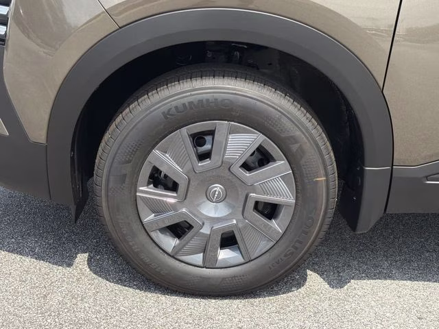 2026 Canyon Bronze Metallic Nissan Kicks S FWD SUV