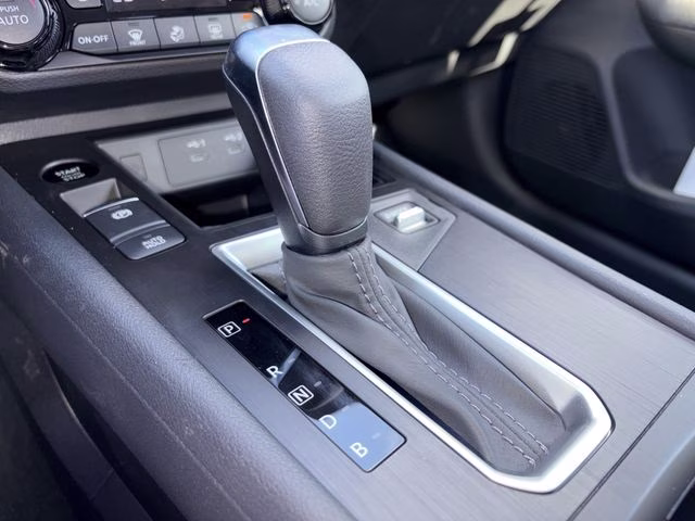 2026 Aspen White Tricoat Nissan Kicks SV FWD SUV