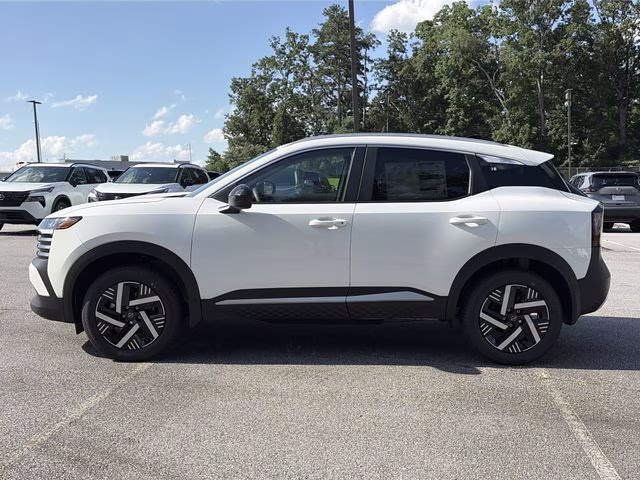2026 Aspen White Tricoat Nissan Kicks SV FWD SUV