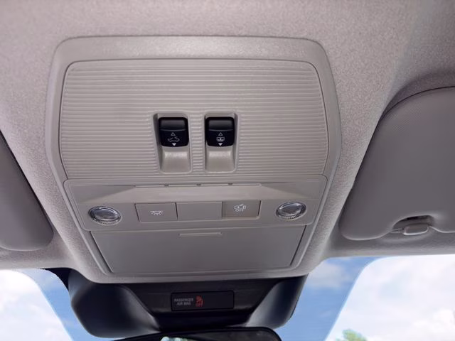 2026 Aspen White Tricoat Nissan Kicks SV FWD SUV